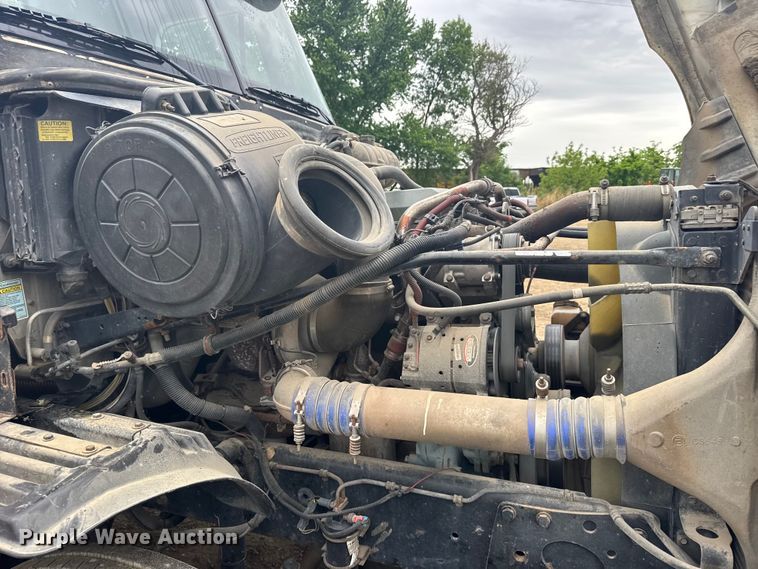 image for item FB7326 2007 Freightliner Columbia 120 crane truck