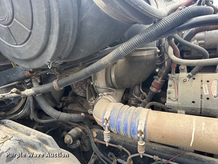 image for item FB7326 2007 Freightliner Columbia 120 crane truck