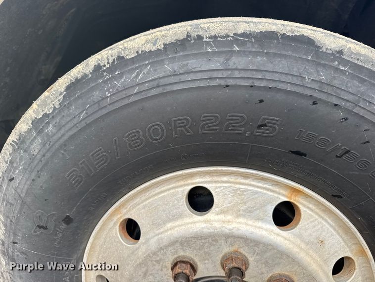 image for item FB7326 2007 Freightliner Columbia 120 crane truck