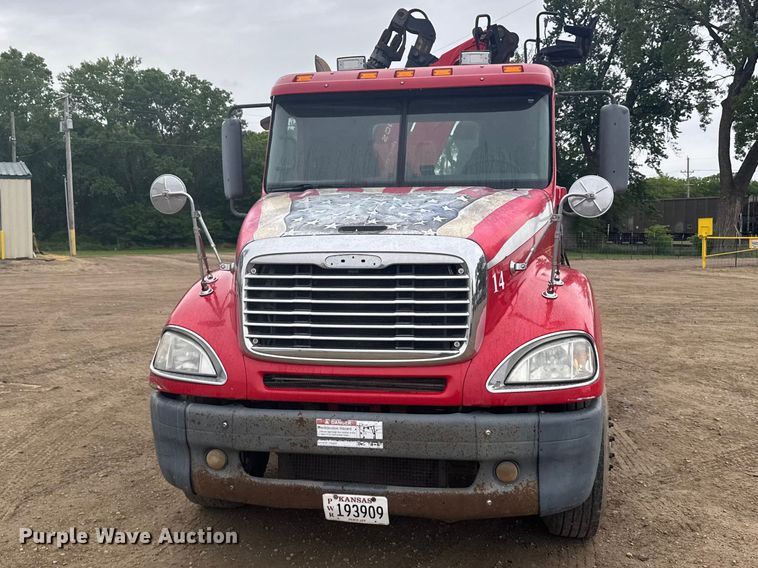 image for item FB7328 2005 Freightliner Columbia 120 crane truck