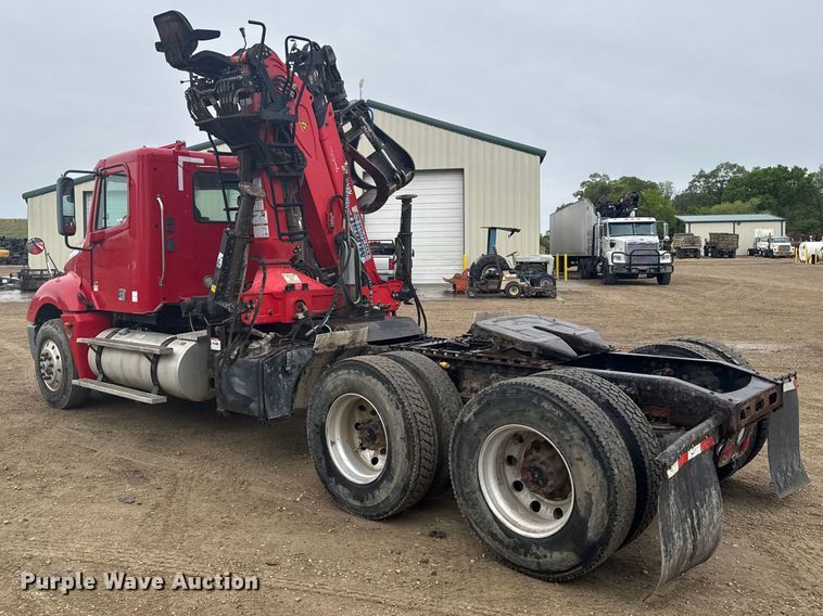 image for item FB7328 2005 Freightliner Columbia 120 crane truck