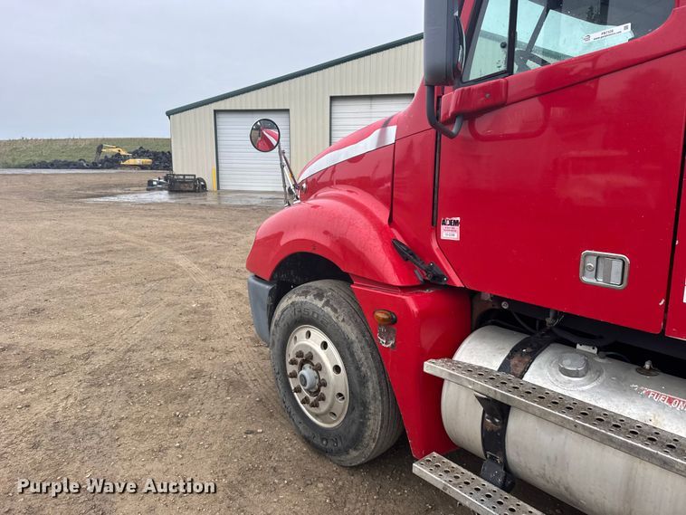 image for item FB7328 2005 Freightliner Columbia 120 crane truck
