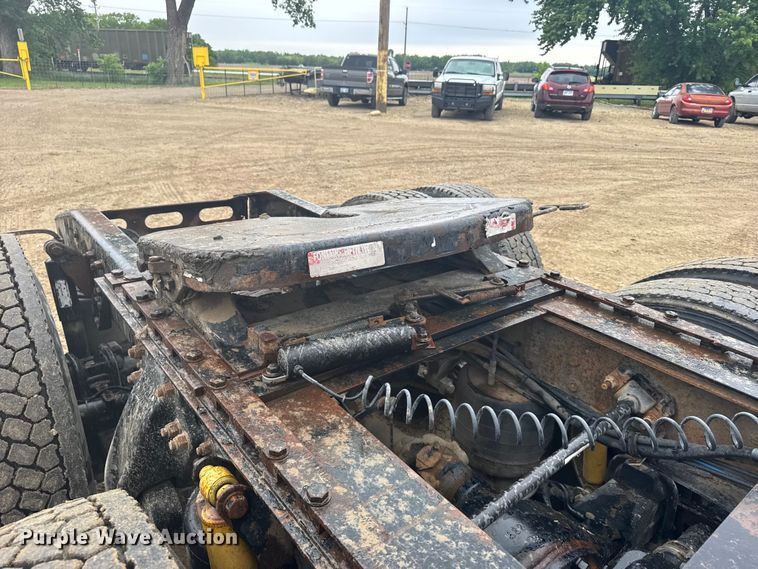 image for item FB7328 2005 Freightliner Columbia 120 crane truck