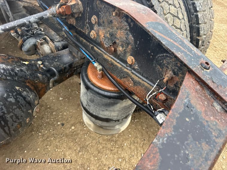 image for item FB7328 2005 Freightliner Columbia 120 crane truck