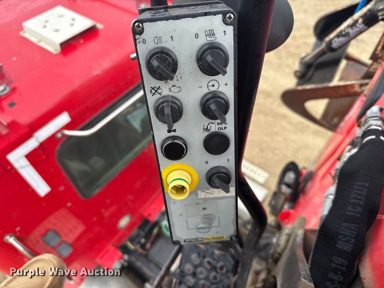 image for item FB7328 2005 Freightliner Columbia 120 crane truck