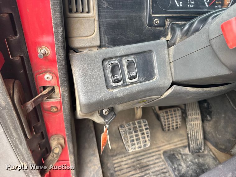 image for item FB7328 2005 Freightliner Columbia 120 crane truck