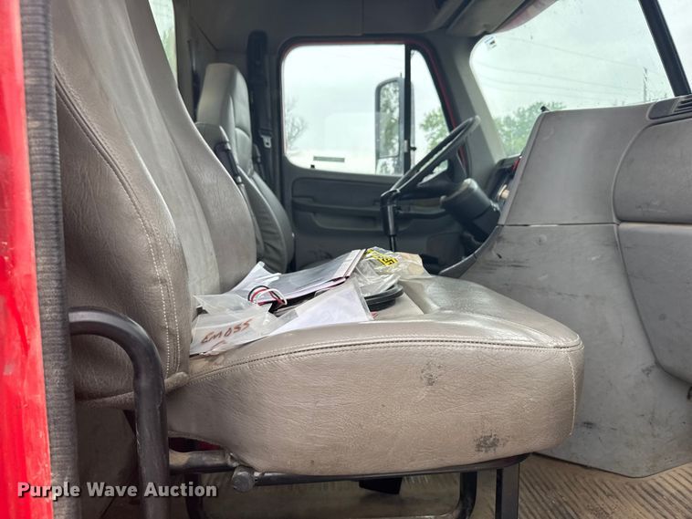 image for item FB7328 2005 Freightliner Columbia 120 crane truck