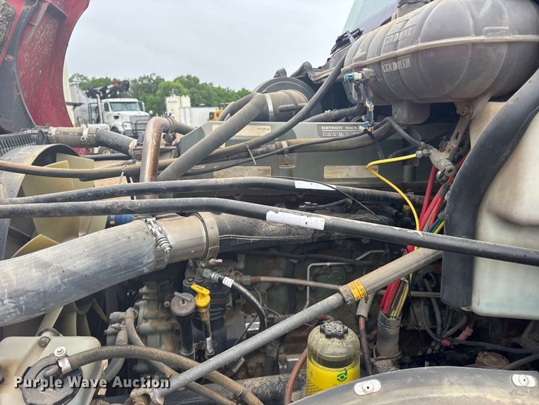 image for item FB7328 2005 Freightliner Columbia 120 crane truck