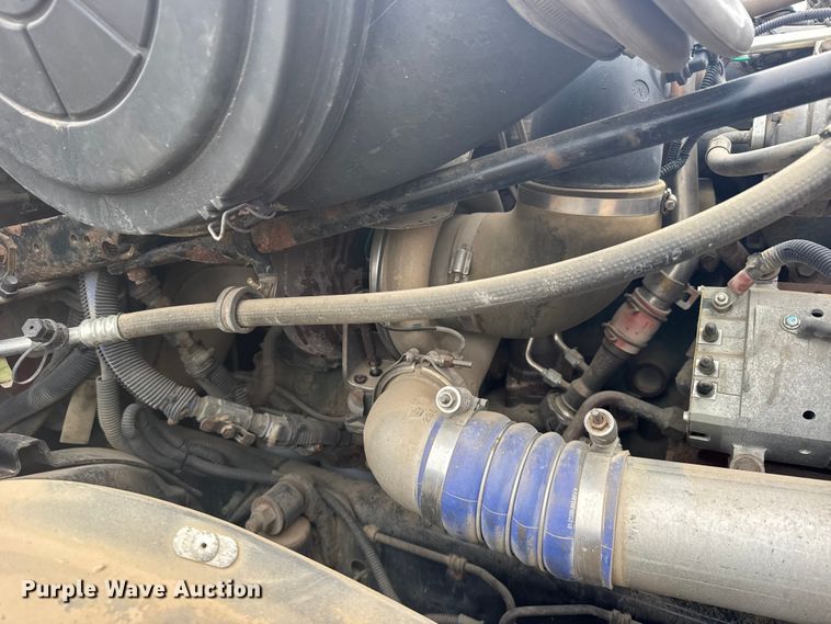 image for item FB7328 2005 Freightliner Columbia 120 crane truck