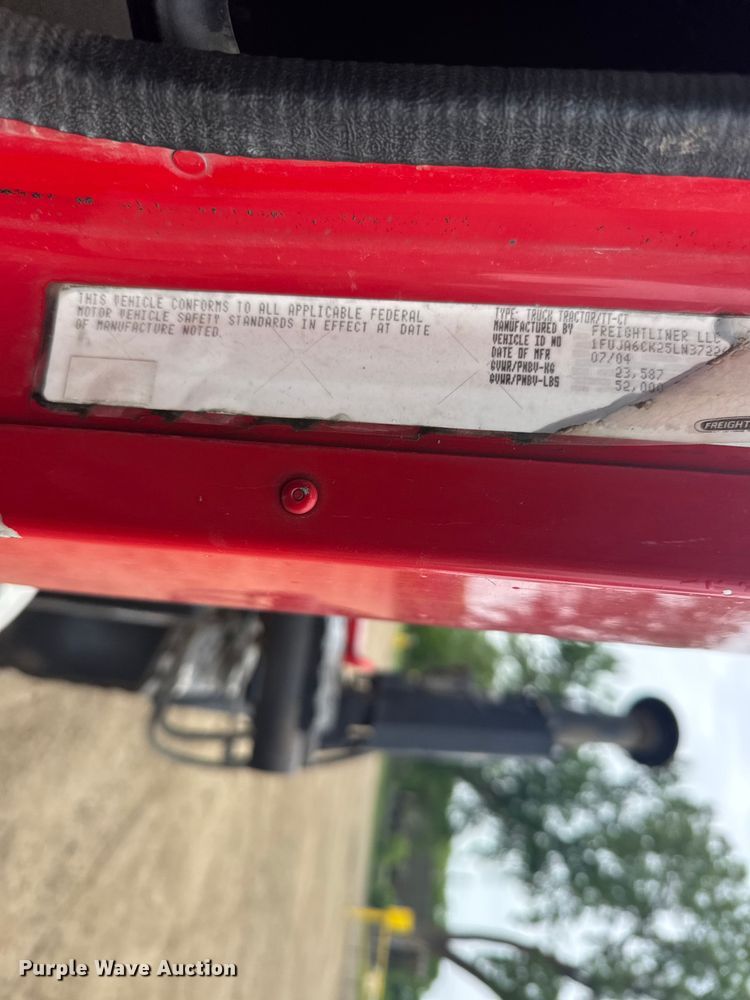 image for item FB7328 2005 Freightliner Columbia 120 crane truck