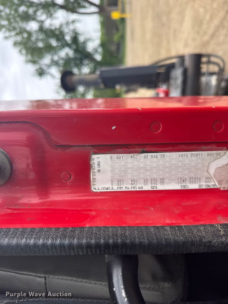 image for item FB7328 2005 Freightliner Columbia 120 crane truck