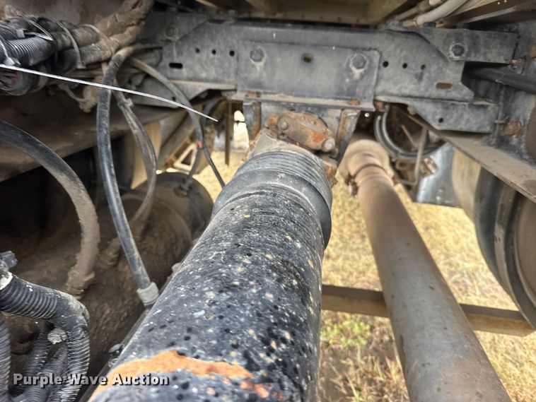 image for item FB7331 2014 Kenworth T660 semi truck