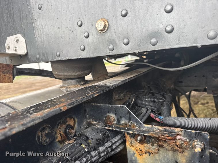 image for item FB7331 2014 Kenworth T660 semi truck