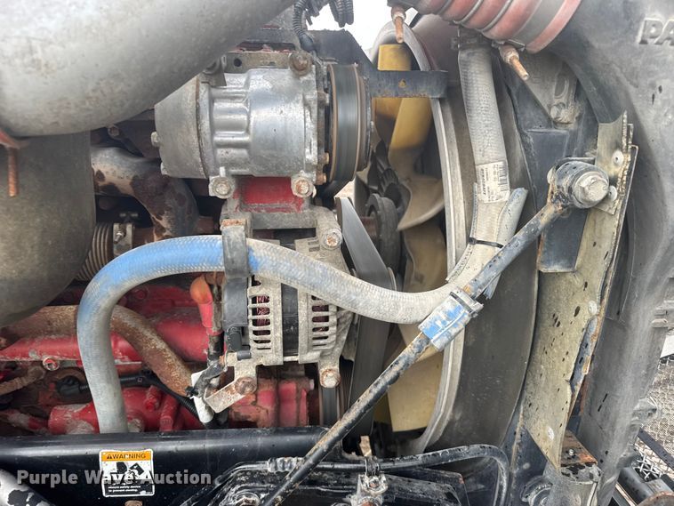 image for item FB7331 2014 Kenworth T660 semi truck