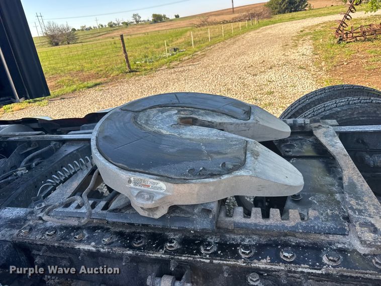 image for item FB7351 2017 Kenworth T660 semi truck