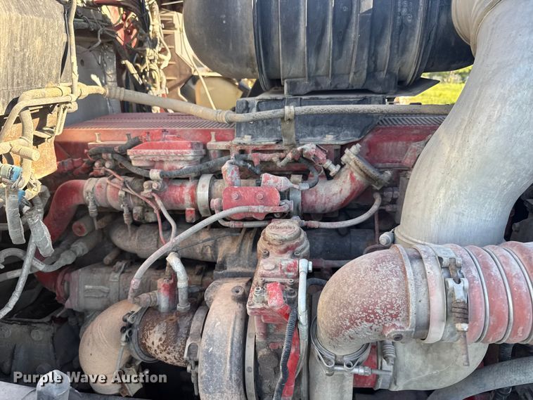image for item FB7351 2017 Kenworth T660 semi truck