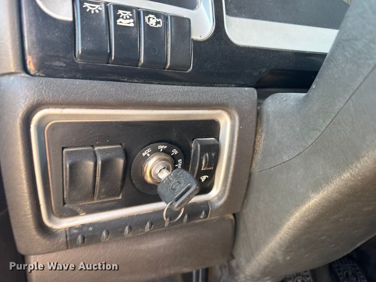 image for item FB7357 2014 Kenworth T660 semi truck