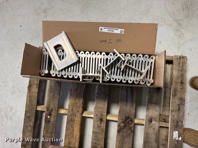 image for item FB7419 Approximately 40 J-plates