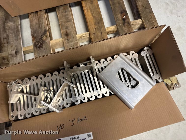 image for item FB7419 Approximately 40 J-plates