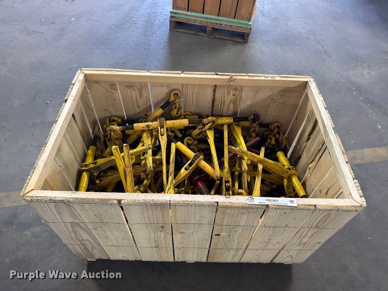 image for item FB7421 Approximately 50 ratcheting binders