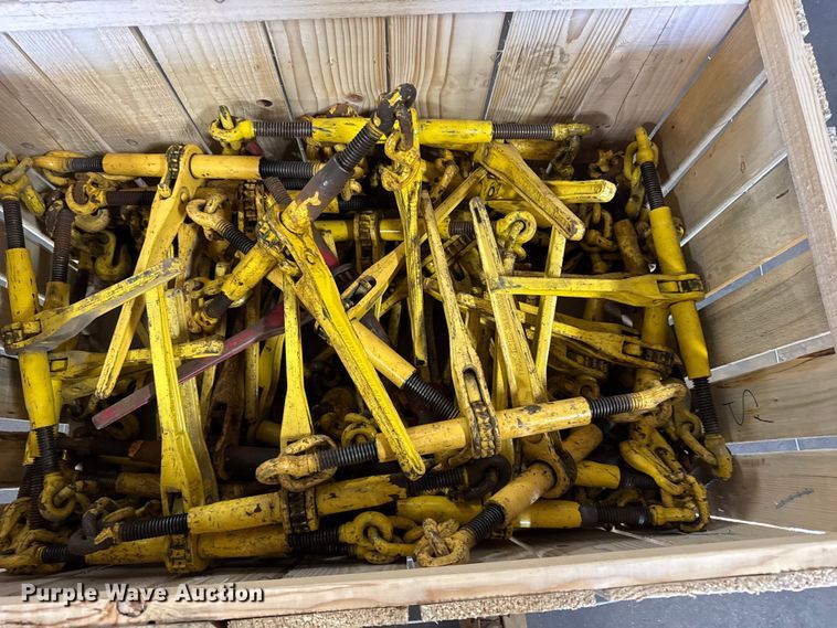 image for item FB7421 Approximately 50 ratcheting binders