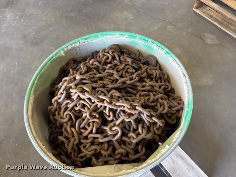 image for item FB7424 Approximately 20 chains