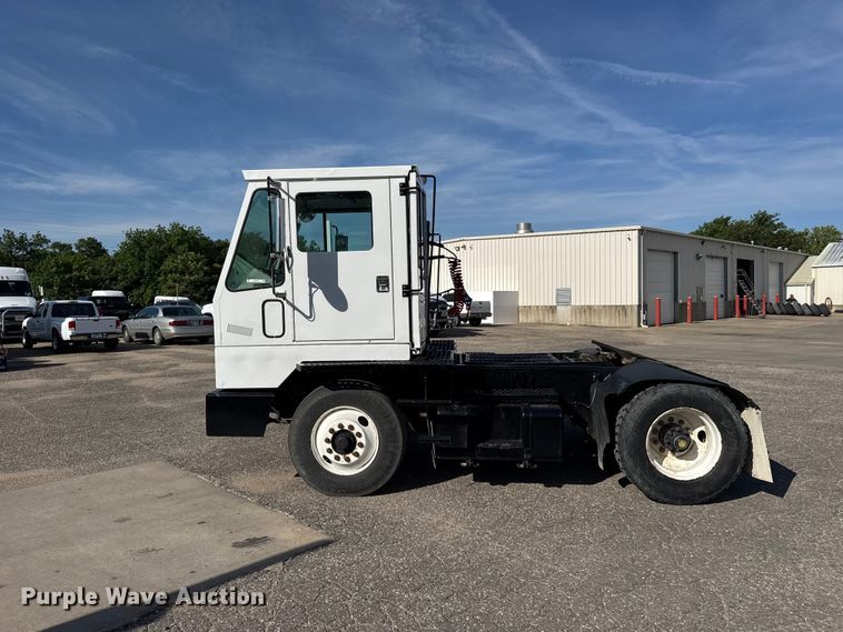 image for item FB7429 2000 Ottawa 30 yard truck