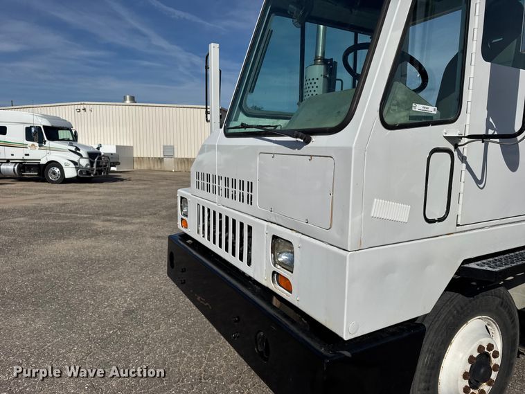 image for item FB7429 2000 Ottawa 30 yard truck