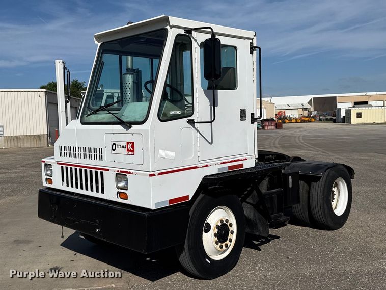 image for item FB7430 1999 Ottawa 30 yard truck