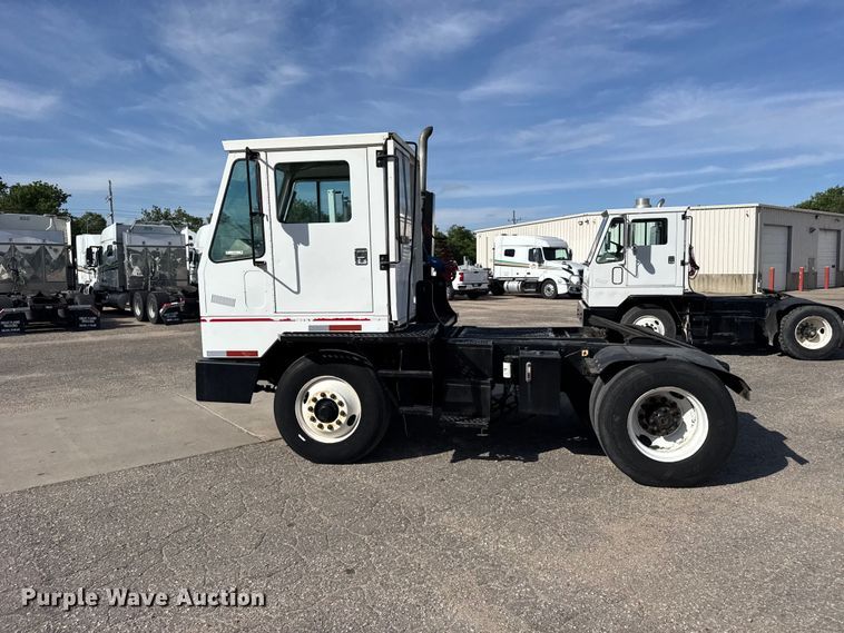 image for item FB7430 1999 Ottawa 30 yard truck