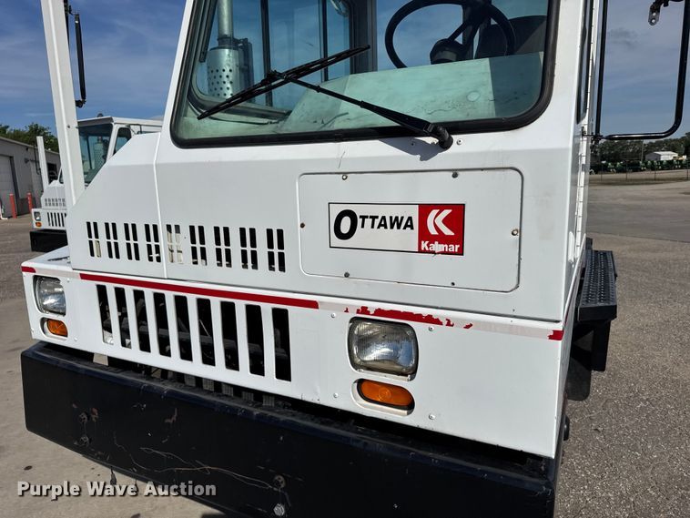 image for item FB7430 1999 Ottawa 30 yard truck