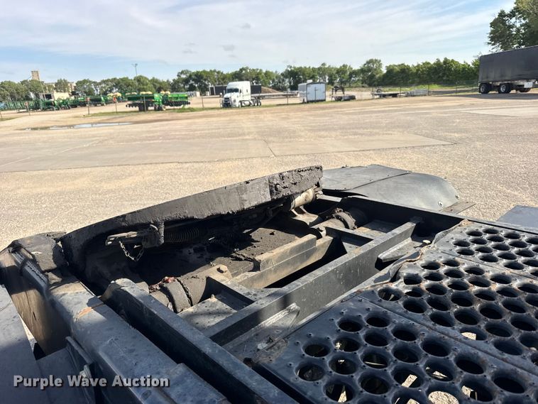 image for item FB7430 1999 Ottawa 30 yard truck