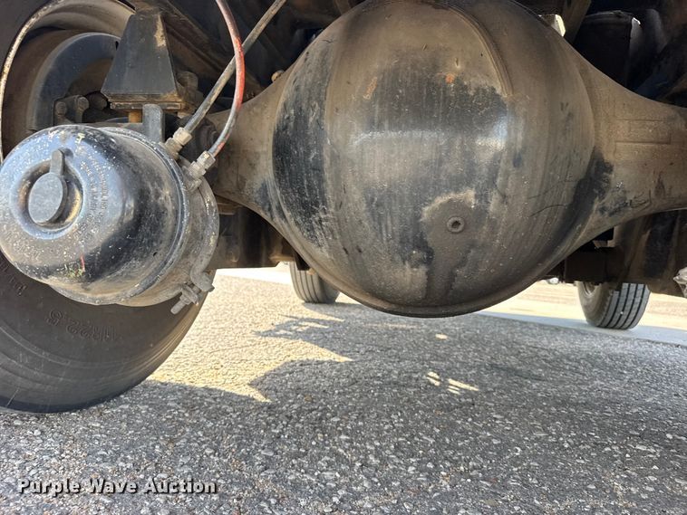 image for item FB7430 1999 Ottawa 30 yard truck