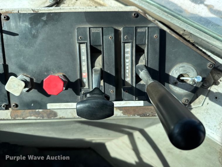 image for item FB7430 1999 Ottawa 30 yard truck