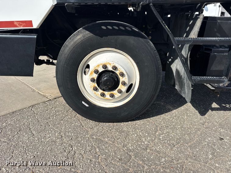 image for item FB7430 1999 Ottawa 30 yard truck