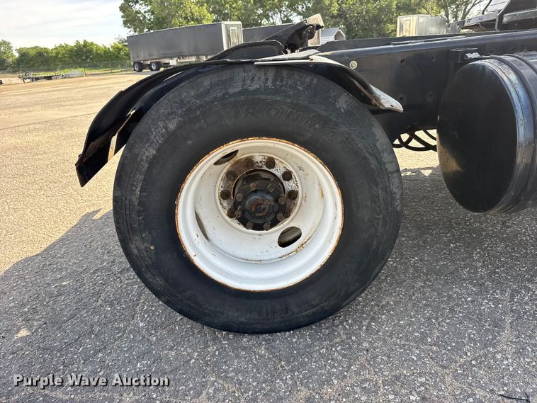 image for item FB7430 1999 Ottawa 30 yard truck