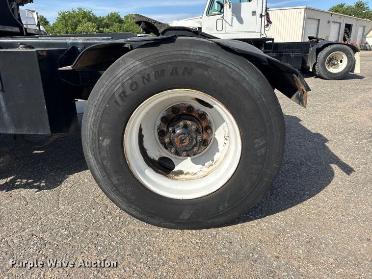 image for item FB7430 1999 Ottawa 30 yard truck