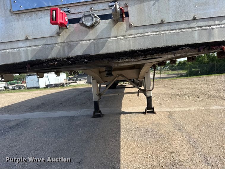image for item FB7431 2016 MAC TNAR48AF flatbed trailer