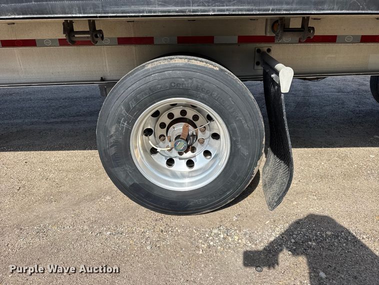 image for item FB7431 2016 MAC TNAR48AF flatbed trailer