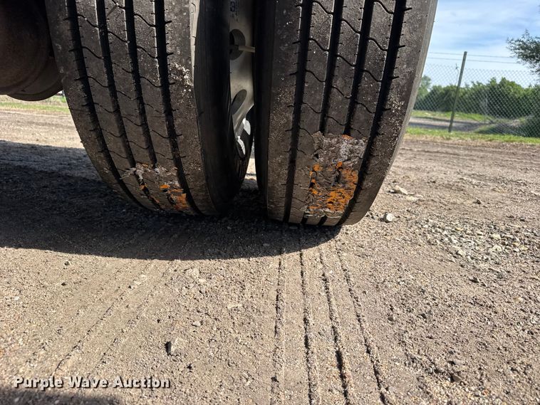 image for item FB7431 2016 MAC TNAR48AF flatbed trailer