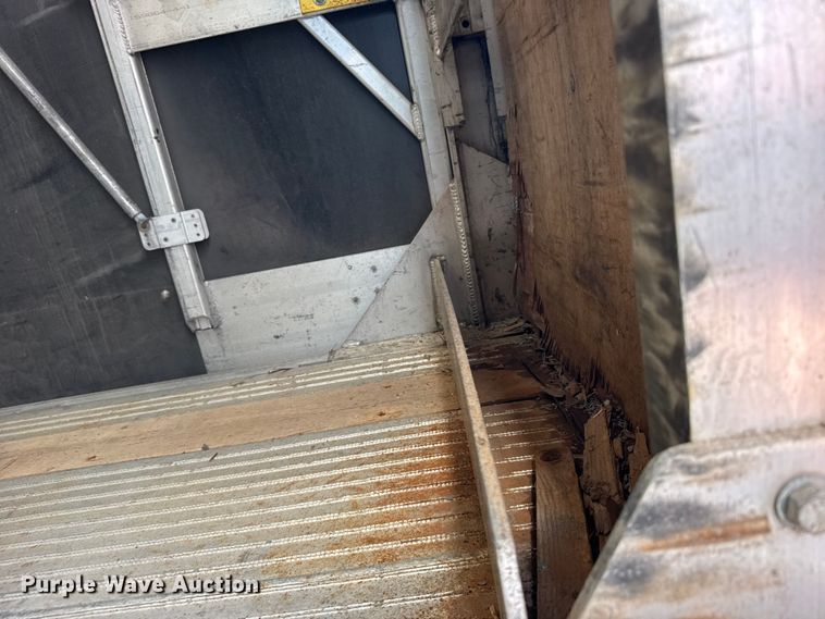 image for item FB7432 2016 MAC TNAR48AF flatbed trailer