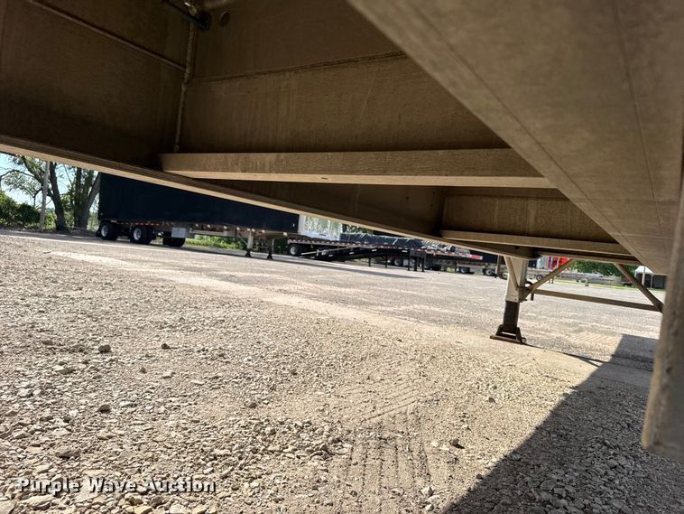 image for item FB7432 2016 MAC TNAR48AF flatbed trailer