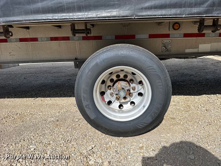 image for item FB7432 2016 MAC TNAR48AF flatbed trailer
