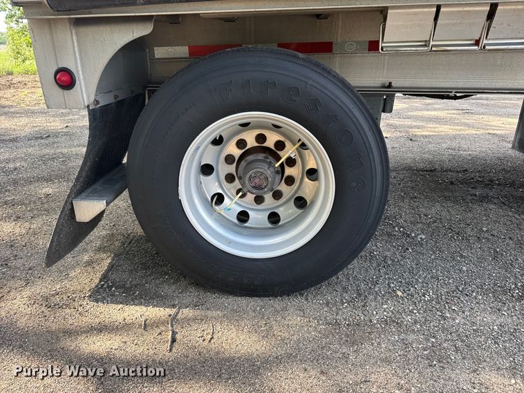image for item FB7433 2016 MAC TNAR48AF flatbed trailer