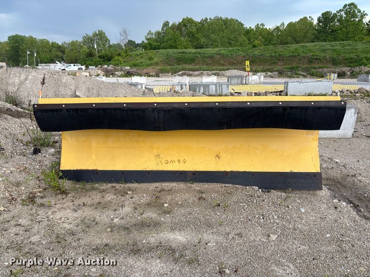 image for item FC5652 Flink 10PA38-A Snow plow