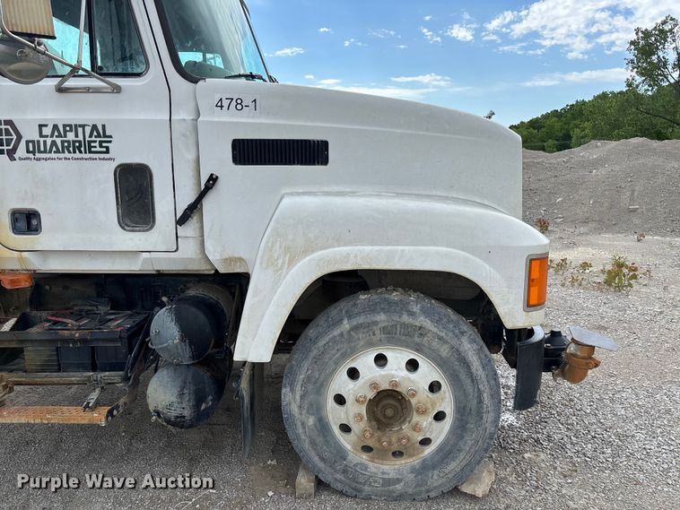 image for item FC5654 1999 Mack CH613 water truck