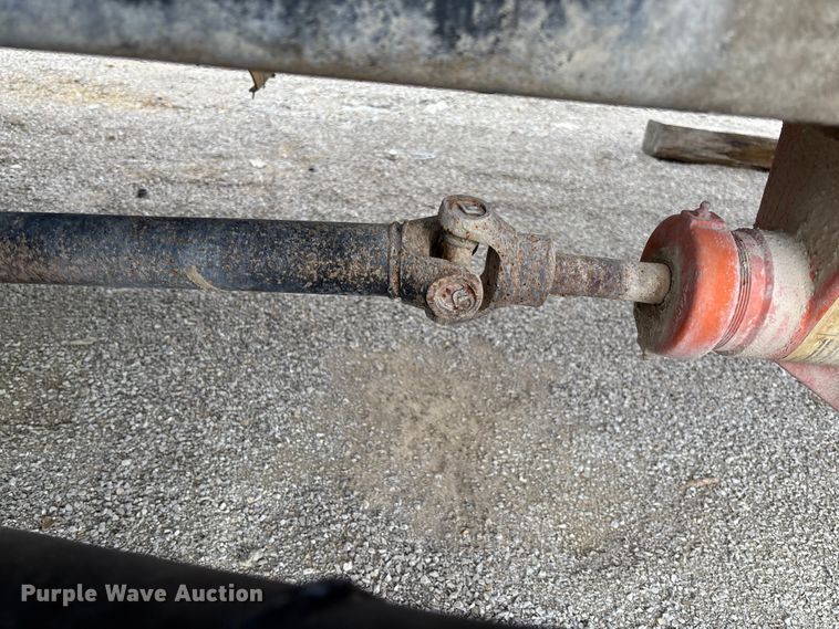 image for item FC5654 1999 Mack CH613 water truck