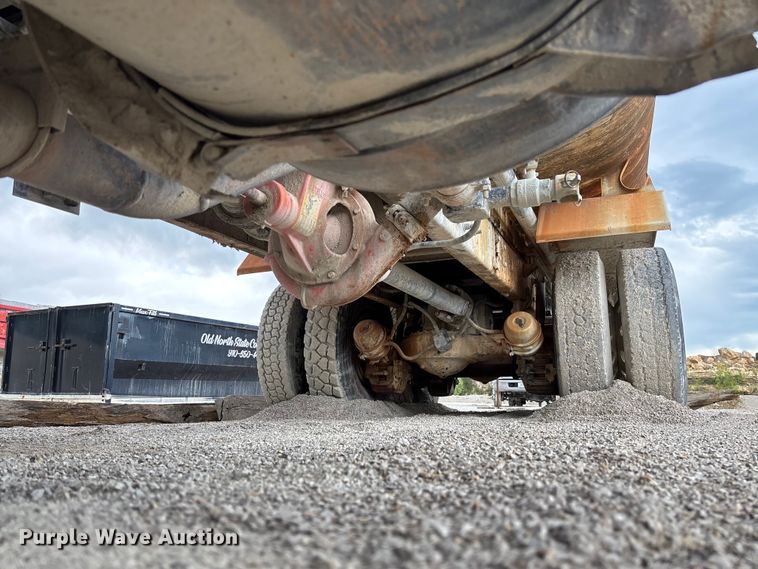 image for item FC5654 1999 Mack CH613 water truck