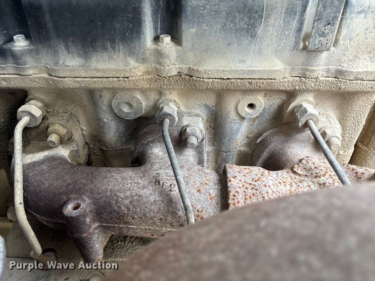 image for item FC5654 1999 Mack CH613 water truck