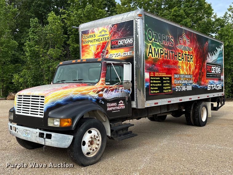 image for item FC5673 2000 International 4700 box truck